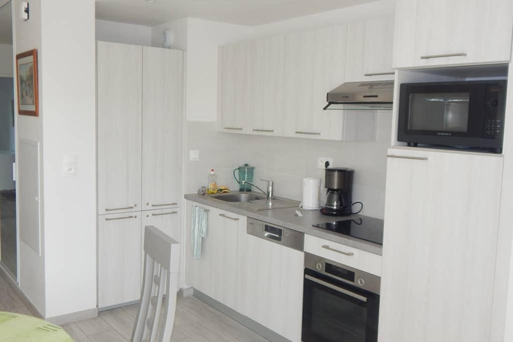 Saint Malo Bel Appartement Neuf Pres Gare Plage Sillon Intramuros Parking Prive Exterior photo